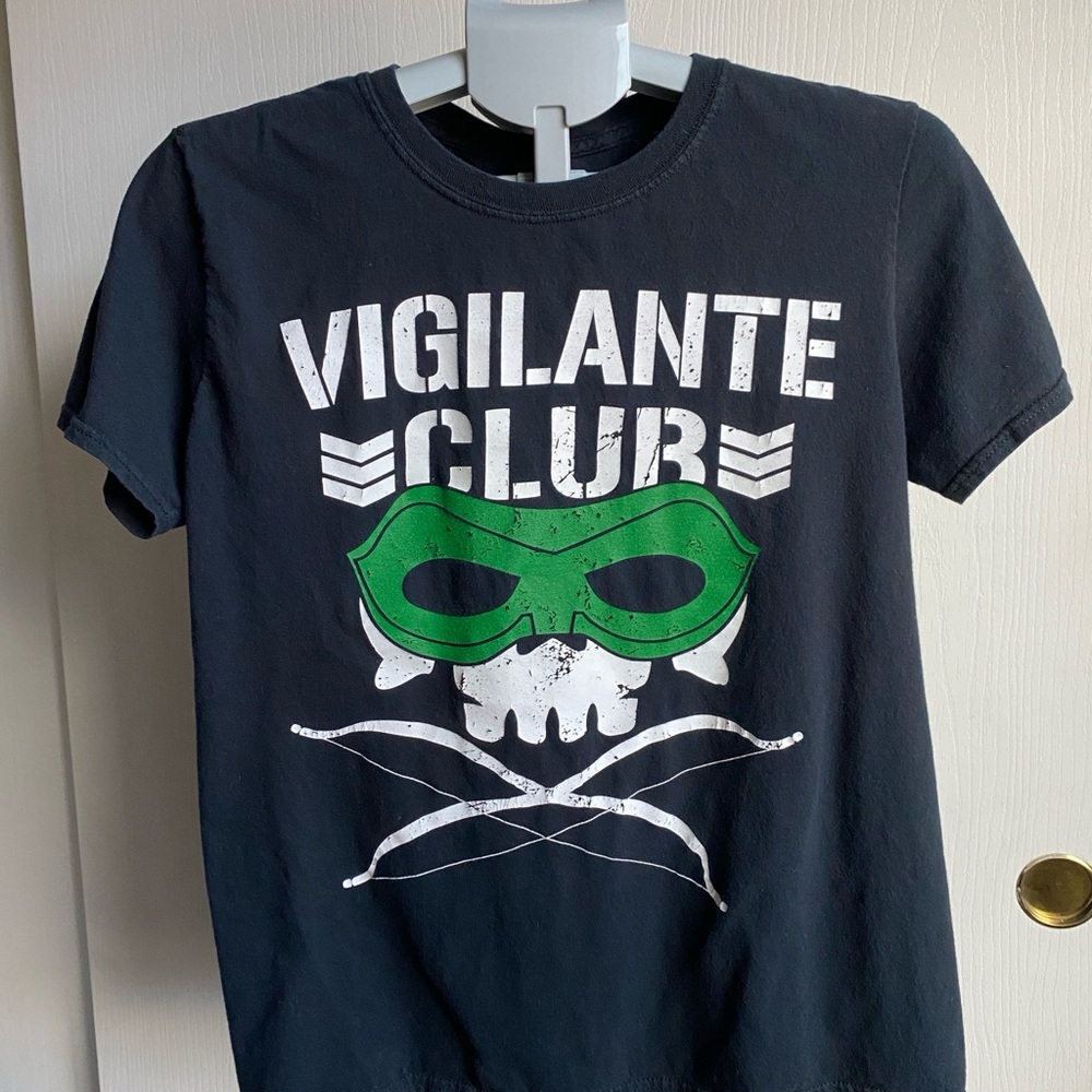 Rare Stephen Amell NJPW Vigilante Club Tee